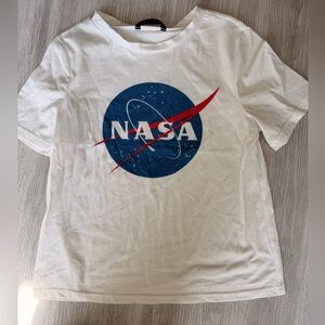 SHEIN White T‑Shirt with Blue NASA Emblem and Red Accent